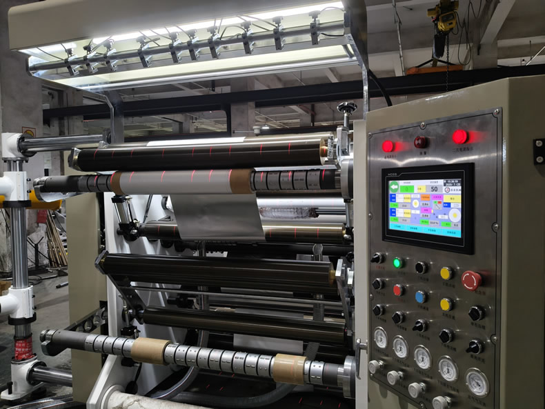 鋁箔分切機(jī) 鋁箔分切機(jī)